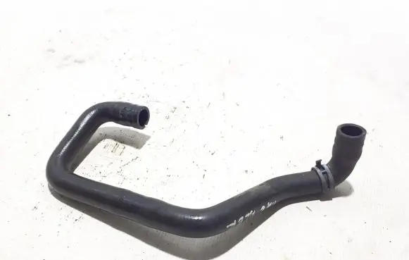 Volkswagen PASSAT B8 Engine coolant pipe/hose 5Q0121063M