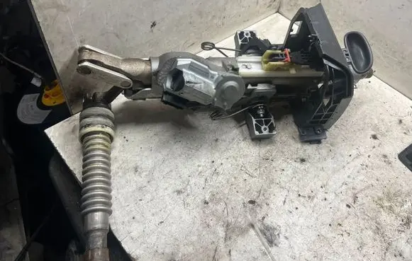 Mercedes-Benz E W211 Steering wheel axle A2114603316