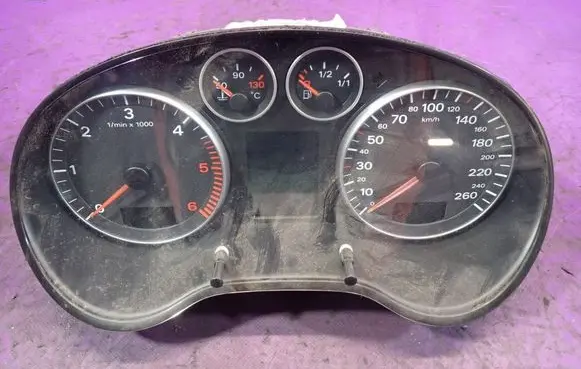 Audi A3 S3 A3 Sportback 8P Speedometer (instrument cluster) 