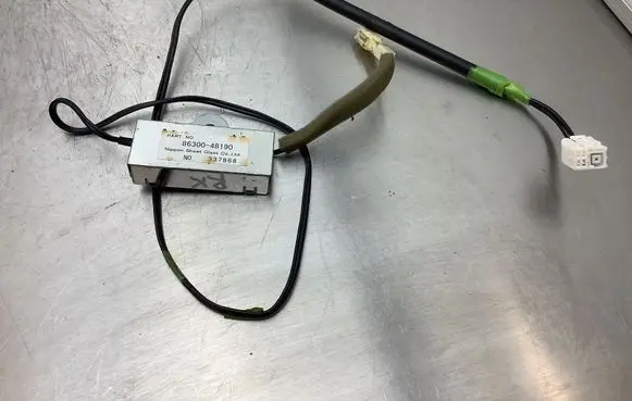 Lexus RX 330 - 350 - 400H Aerial antenna amplifier 8630048190 337868
