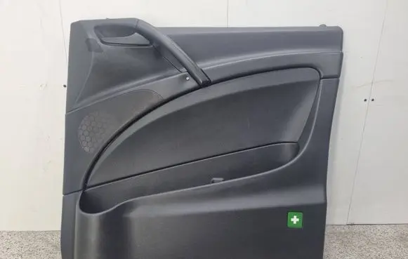 Mercedes-Benz Vito Viano W639 Front door card panel trim A639727 P0081185
