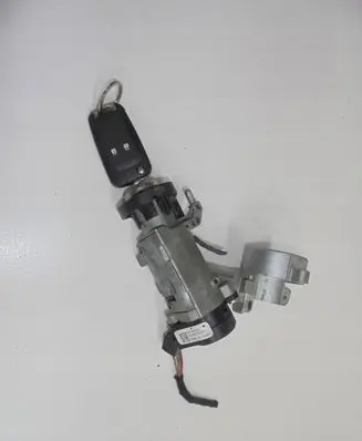 Opel Astra J Ignition lock 25799293 13243373