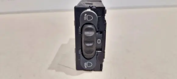 Renault Trafic II (X83) Headlight level height control switch 8200022569