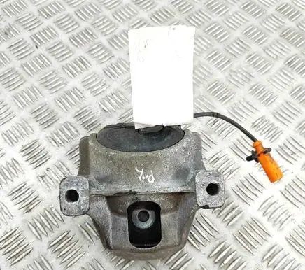 Porsche Macan (95B) Engine mount bracket 8R0199381Q