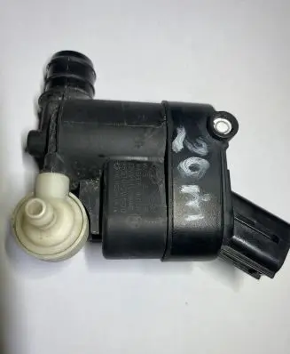 KIA Pro Cee'd III Windscreen/windshield washer pump 985102W500
