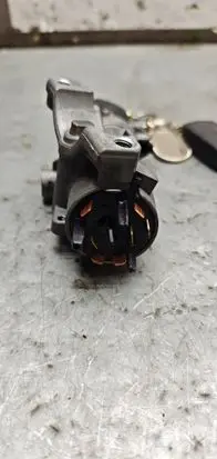 Audi A4 S4 B6 8E 8H Ignition lock 4B0905851B