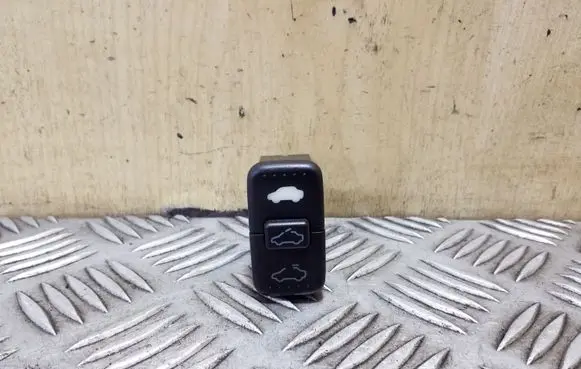 Honda CR-V Sunroof switch M19833
