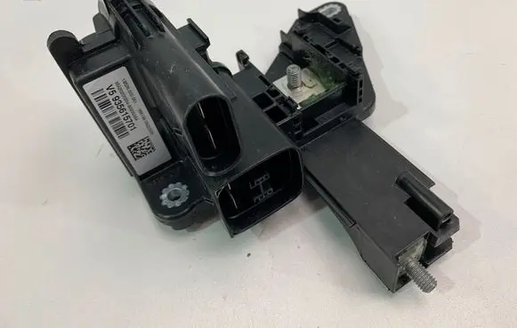 BMW 4 F36 Gran coupe Current control relay 9356157