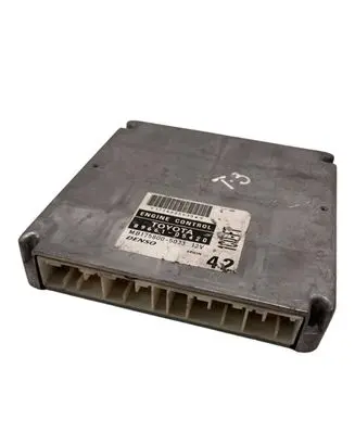 Toyota Avensis T220 Engine control unit/module 8966105420 MB1758005033 1758005033
