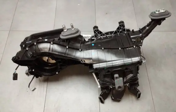 Volkswagen Amarok II Interior heater climate box assembly MB3B19B555VAN