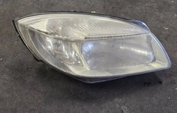 Skoda Fabia Mk2 (5J) Headlight/headlamp 5J1941018 2035019 84271519