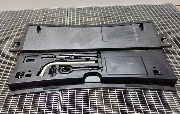 Audi A4 S4 B8 8K Tool set 