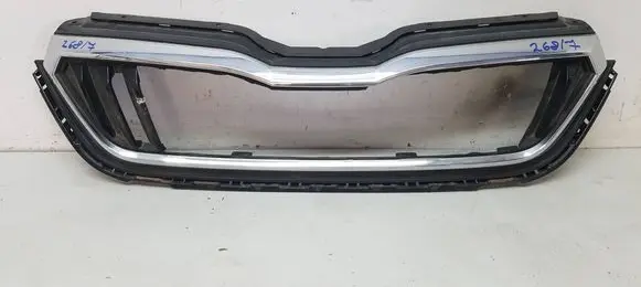 Skoda Scala Front bumper upper radiator grill 657853653