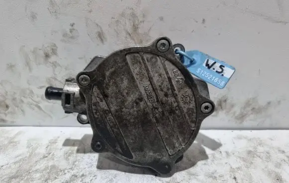 Audi A5 8T 8F Vacuum pump 06E145100M