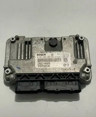 Toyota Yaris Engine control unit/module 0261S04465 1039S34047 896610H090