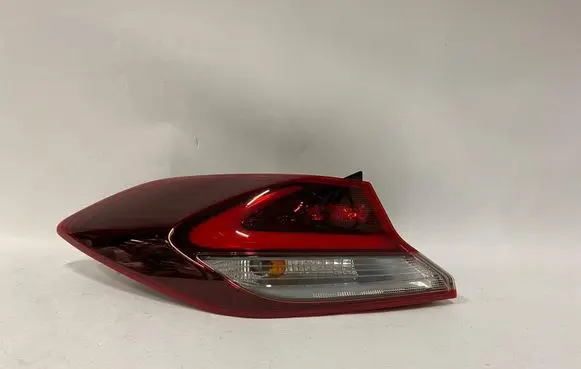 Hyundai i30 fastback Rear/tail lights 92401G4450 92401G4