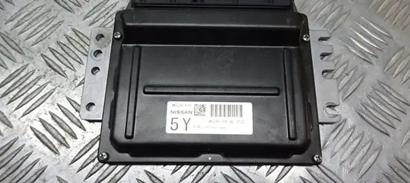Nissan Primera Engine control unit/module ECU MEC30-110