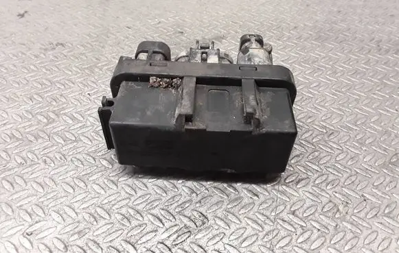 Nissan X-Trail T30 Glow plug pre-heat relay 