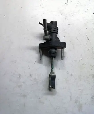Toyota Avensis T250 Clutch slave cylinder 