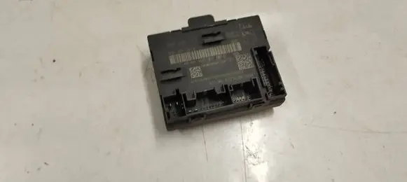 Audi A3 S3 8V Door control unit/module 5q0959392b