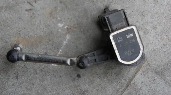 BMW X5 E70 Headlight/headlamp level sensor 6778813