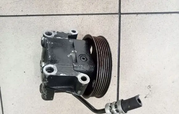 SsangYong Rodius Power steering pump 4M5Q3A733AR