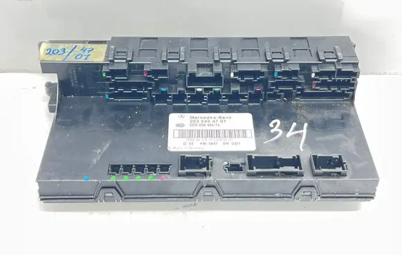 Mercedes-Benz C W203 Fuse box set 2035454701 5DK0084865