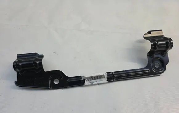 Audi A5 Fender mounting bracket 4K0821167