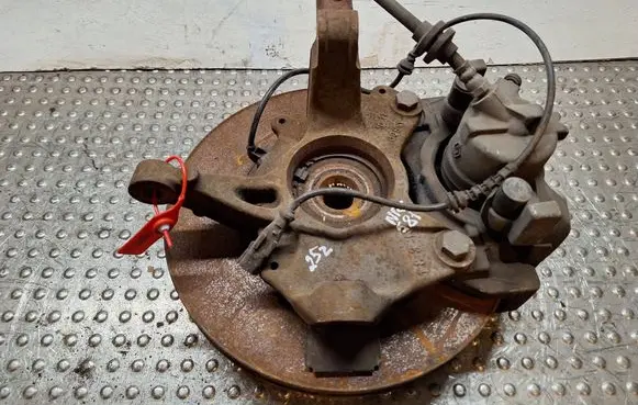 Renault Scenic III - Grand scenic III Front wheel hub spindle knuckle S25056581 400150053R