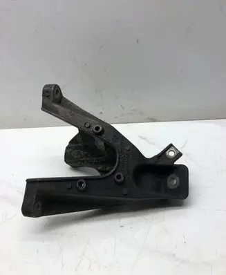 Audi A6 S6 C6 4F Engine mounting bracket 4F0199308P