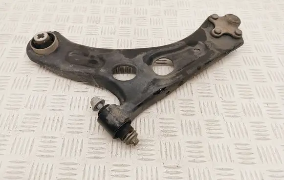 Peugeot 208 II Front lower control arm/wishbone 