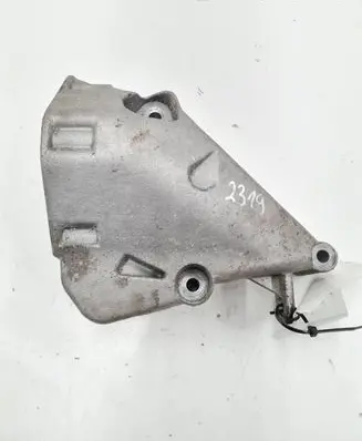 Skoda Fabia Mk2 (5J) Engine mounting bracket 045199207M
