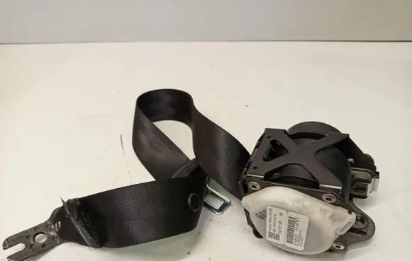 Audi Q3 8U Rear seatbelt 8U0857805