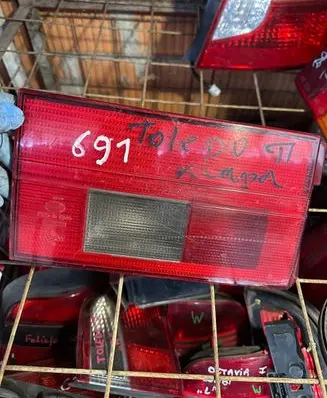 Seat Toledo I (1L) Rear/tail lights 1L0945093D