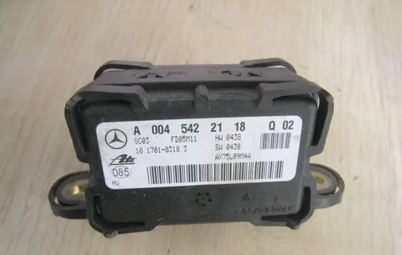 Mercedes-Benz S W221 ESP acceleration yaw rate sensor A0045422118