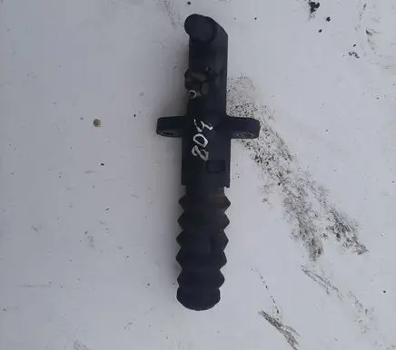 Clutch slave cylinder