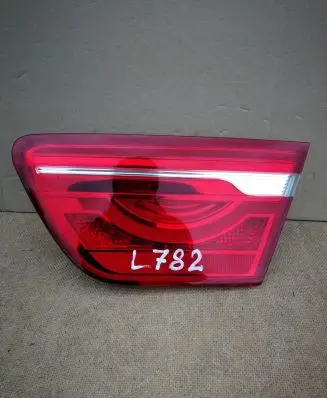 Jaguar XE Tailgate rear/tail lights 197339-02