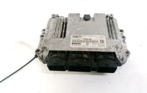 Ford Focus C-MAX Engine control unit/module 5M5112A650TA 5M51-12A650-TA