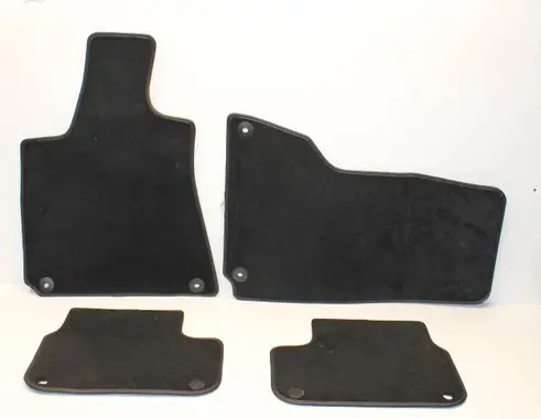 Maserati Ghibli Car floor mat set 670062179