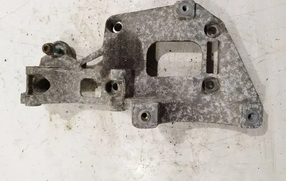 Audi A3 S3 A3 Sportback 8P Engine mounting bracket 06F903143F