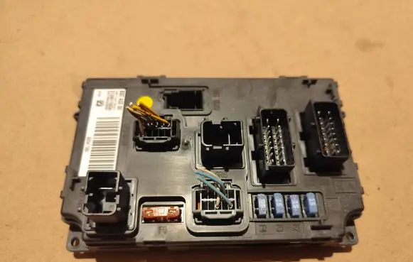 Peugeot 407 Fuse box set BSCA0200 9655471980 S120017003H