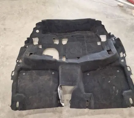 Volkswagen Touareg III Rear floor carpet liner 760863367Q