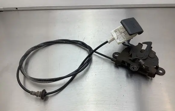 Toyota Yaris Engine bonnet/hood lock release cable 