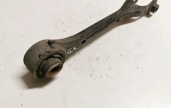 Rear control arm