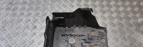 Volvo XC70 Battery box tray 31201040