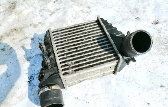 Volkswagen Bora Intercooler radiator 1j0145803a