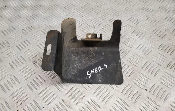 Jeep Grand Cherokee Fuel filter bracket/mount holder 68142265AB