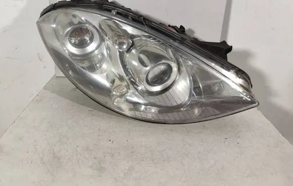 Mercedes-Benz A W169 Headlight/headlamp A1698201261