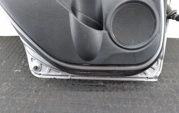 Rear door