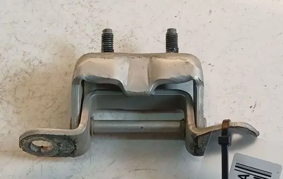 Nissan Tiida C11 Front door upper hinge 